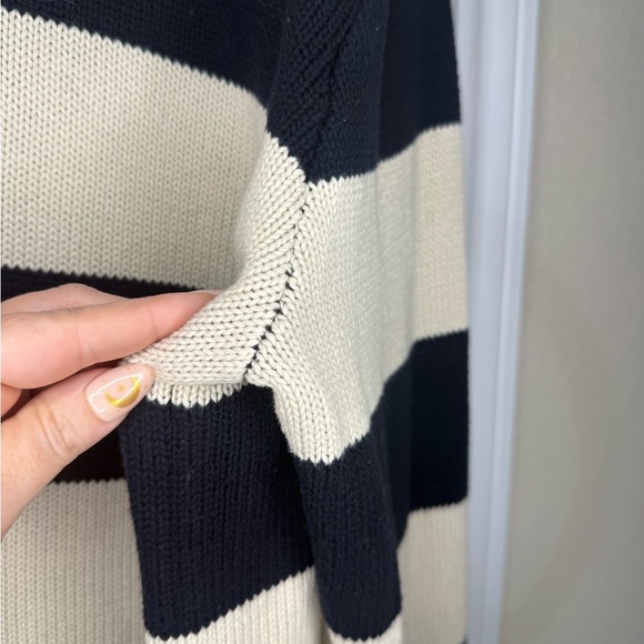 Brandy Melville Striped Navy and Cream Women's Sweater - Picture 6 of 10